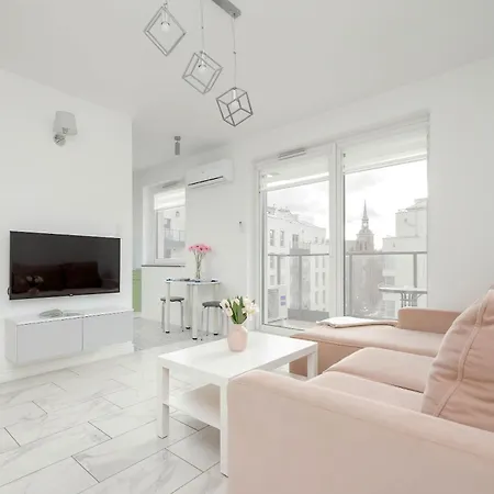 Motlawa River Old By Renters * Γκντανσκ