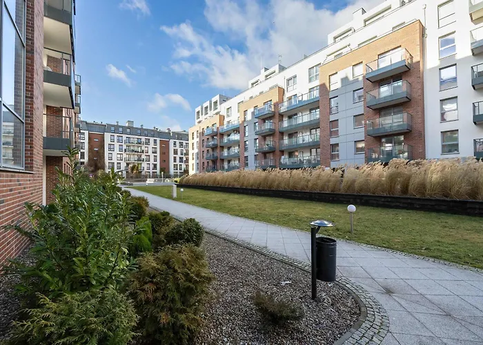 Motlawa River Old By Renters Gdaňsk